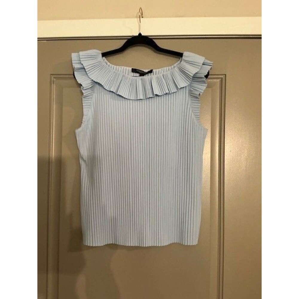 Marc by Andrew Marc Baby Blue Ruffle Neck sleeve accordion body blouse Sz M